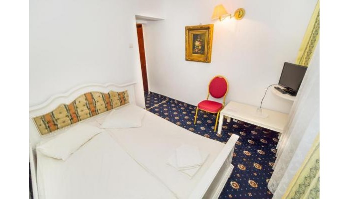 Hotel Cetate Imparatul Romanilor poza 4