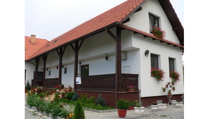 Hotel Casa Cu Pridvor poza 0