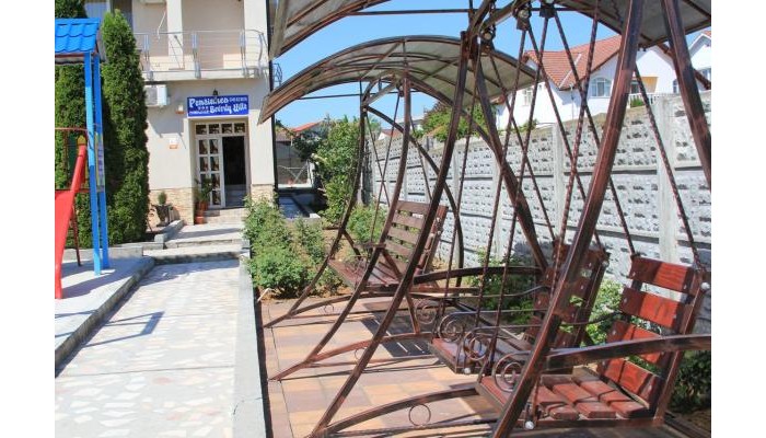 Pensiunea Beverly Hills poza 2