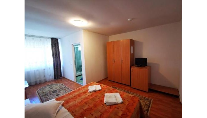 Complex Anna poza 12