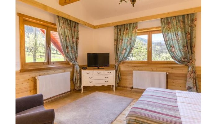 Hotel Carpathian Log Home poza 9