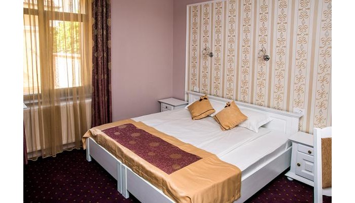 Hotel 4 Cardinal S poza 2