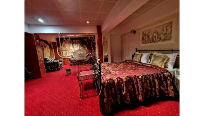 Grand Pier Hotel Old Town Bucharest poza 13