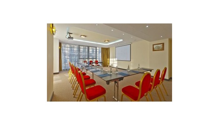 Hotel Golden Tulip Victoria poza 16