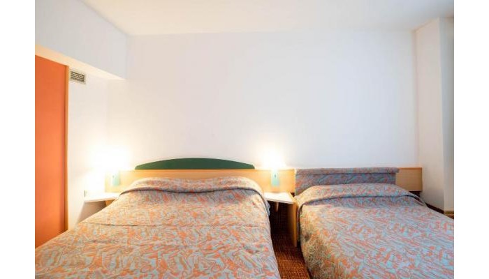 Hotel Ibis Gara De Nord poza 7