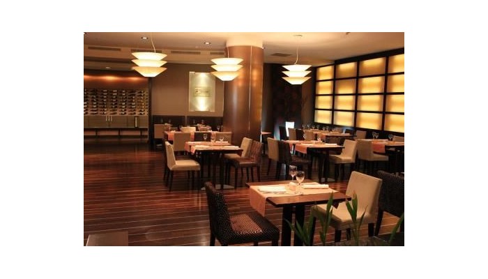 Sheraton Bucharest Hotel poza 23