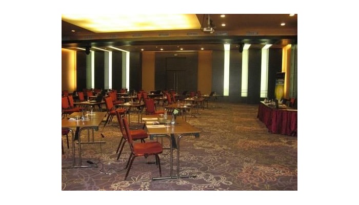 Sheraton Bucharest Hotel poza 37