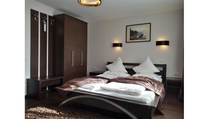 Complex Cochet poza 3