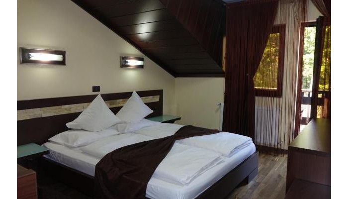 Complex Cochet poza 6