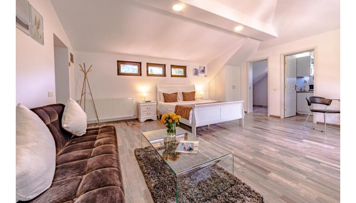 Yael Luxury Apartments 2 poza 13