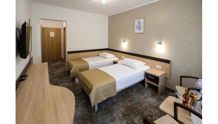 Complex Balnear Cozia poza 4