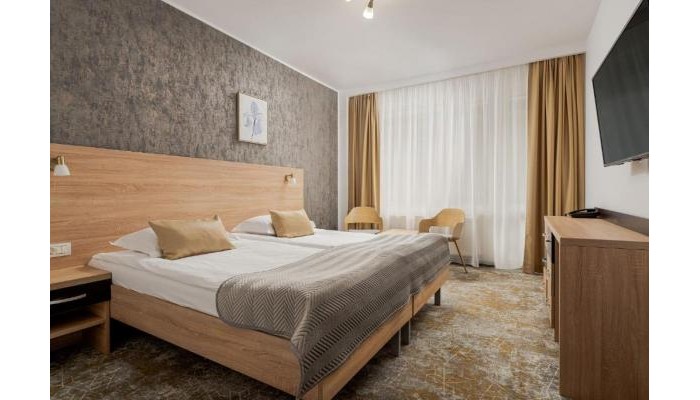 Complex Balnear Cozia poza 3