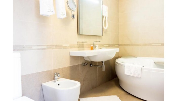 Alex & George Boutique Hotel poza 5