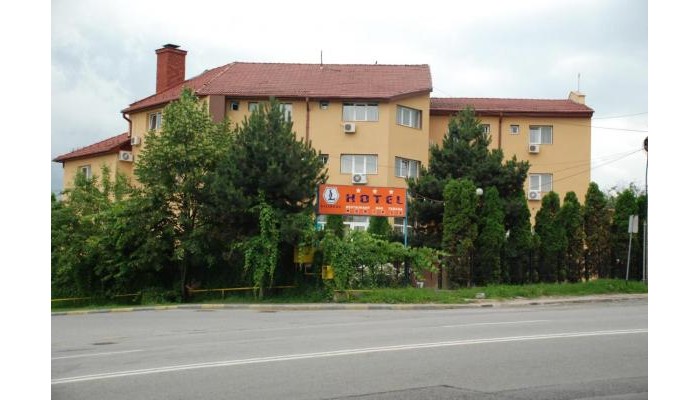 Hotel Liliacul poza 0
