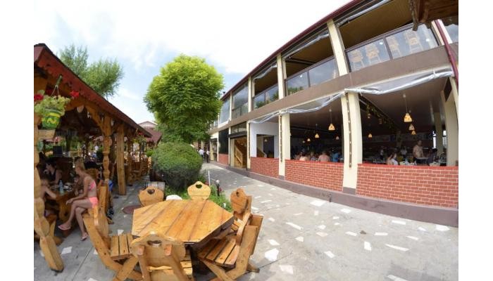 Complex Turistic Poienita poza 10