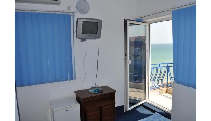 Hotel Hostel Pierre poza 3