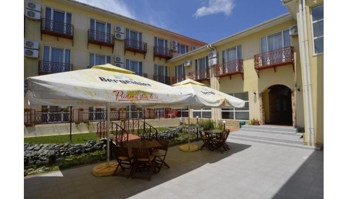 Hotel Intim poza 1