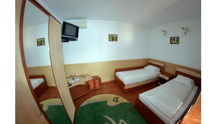 Complex Sunrise Crisan poza 4
