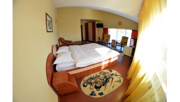 Complex Sunrise Crisan poza 8