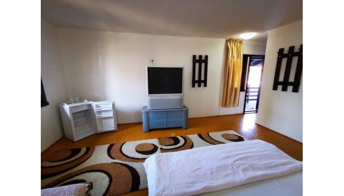 Complex Tropical poza 3