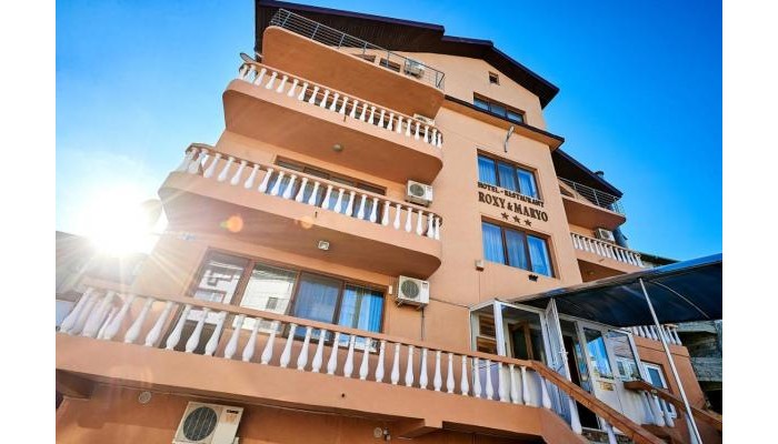 Hotel Roxy And Maryo poza 0