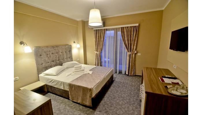 Lucas Boutique Hotel poza 2
