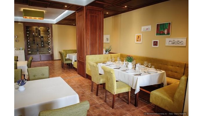 Hotel La Conac In Bucovina poza 37