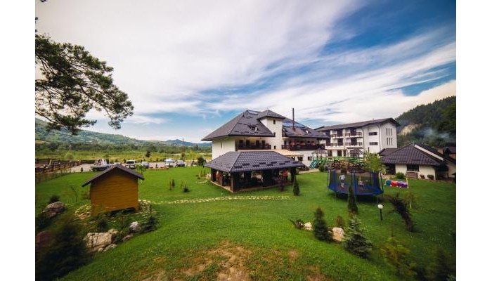 Hotel La Conac In Bucovina poza 5