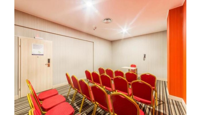 Hotel Hampton By Hilton Iasi poza 30