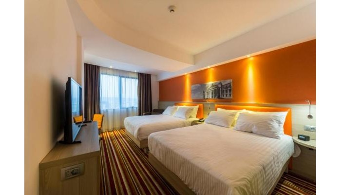 Hotel Hampton By Hilton Iasi poza 2