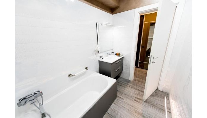 Hotel White Tower poza 12