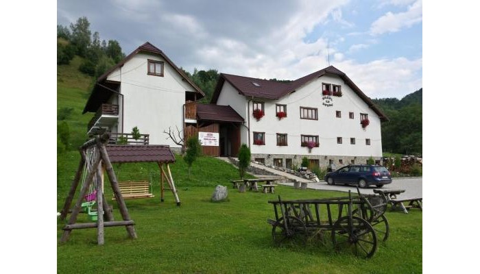 Hotel Hanul Cu Noroc poza 0