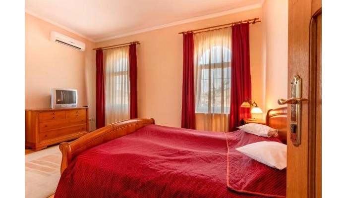 Hotel Denis poza 1