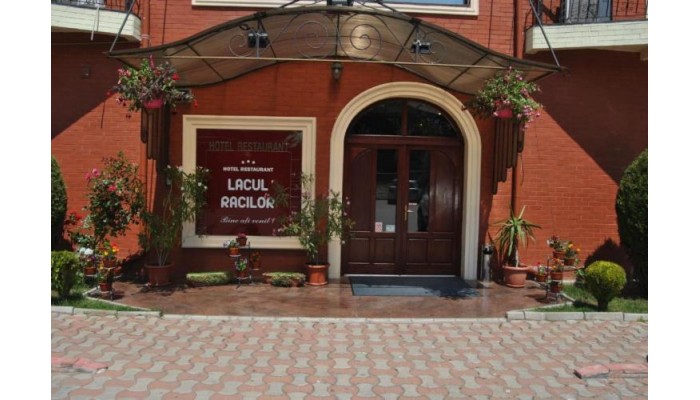 Poza pentru Complex Lacul Racilor 580-1528979418 Complex Lacul Racilor poza 1