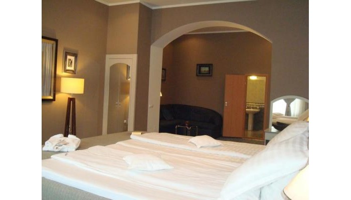 Aparthotel Atlantic Oradea poza 3