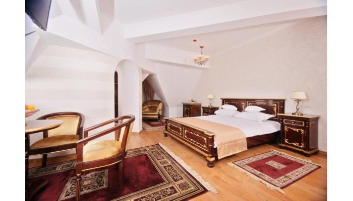 Astoria Grand Hotel poza 3