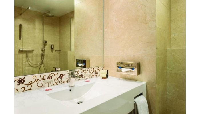 Hotel Ramada By Wyndham Oradea poza 13