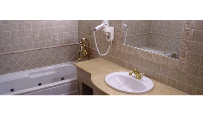 Hotel Vulturul Negru poza 6