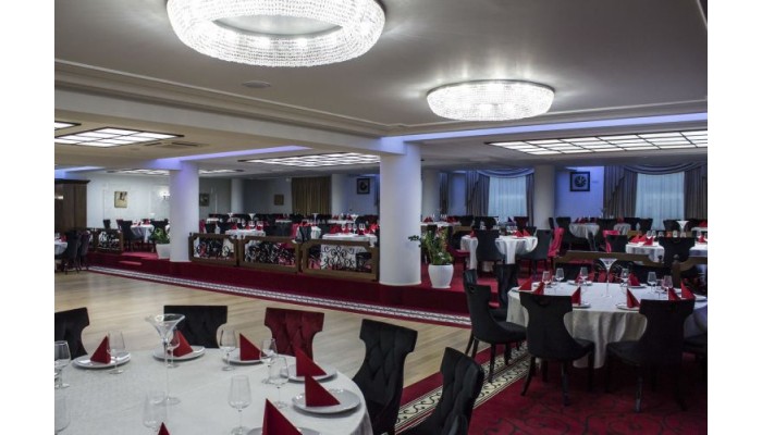 Complex Turistic Cornul Vanatorului poza 2