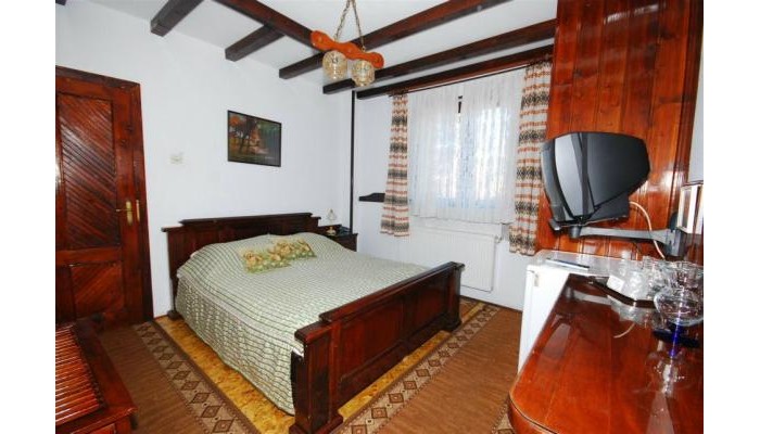 Pensiunea Casa Bradul poza 1