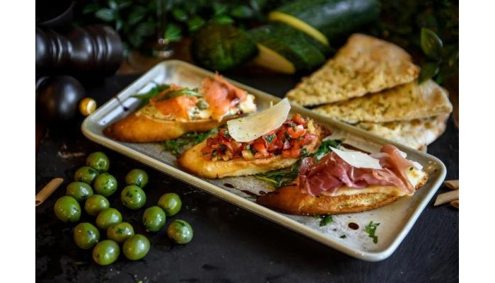 Hotel Ramada By Wyndham Ramnicu Valcea poza 8