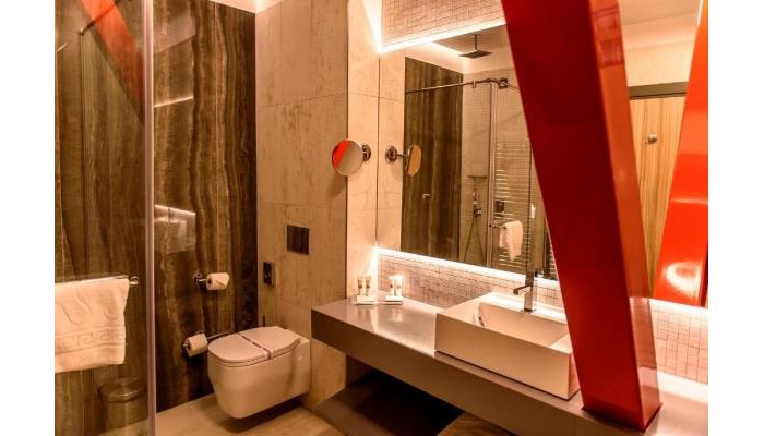 Hotel Ramada By Wyndham Ramnicu Valcea poza 7