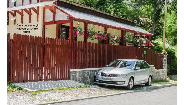 Hotel Casa De Vacanta Razvan Si Andrei poza 0