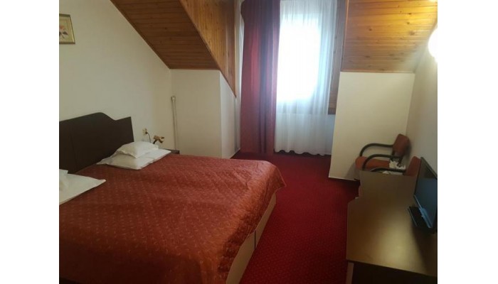 Hotel Cristal / Stadion poza 5