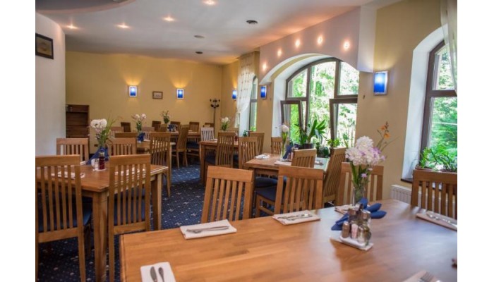 Hotel Marami poza 17